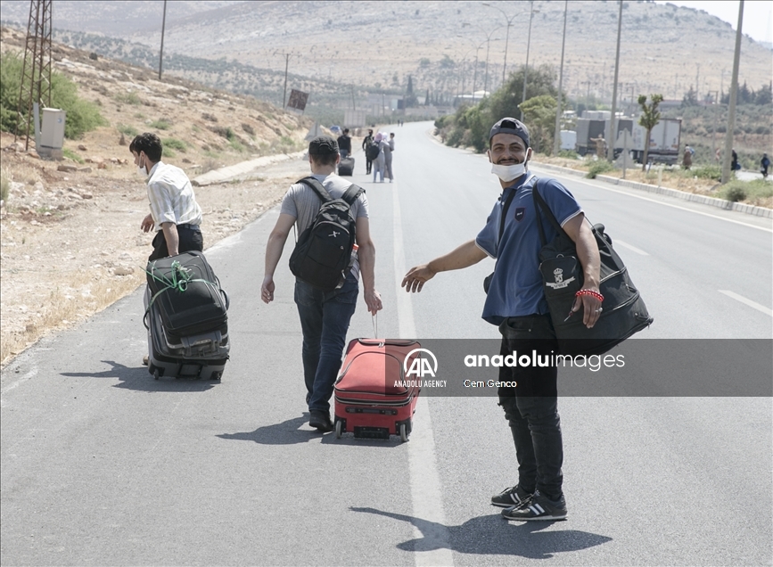 سوری‌های ساکن ترکیه برای گذراندن عید قربان به کشورشان می‌روند