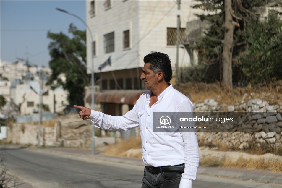 على خطى شارع الشهداء بالخليل.. إسرائيل "تخنق" أهالي الشيخ جراح