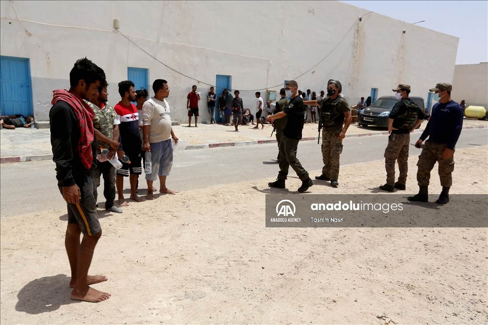 تونس.. إنقاذ 47 مهاجرا غير نظامي من الغرق بالبحر المتوسط