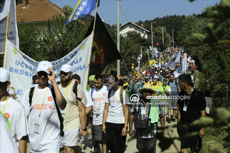 Iz Nezuka krenuo Marš mira: Hiljade ljudi odaju počast žrtvama genocida u Srebrenici
