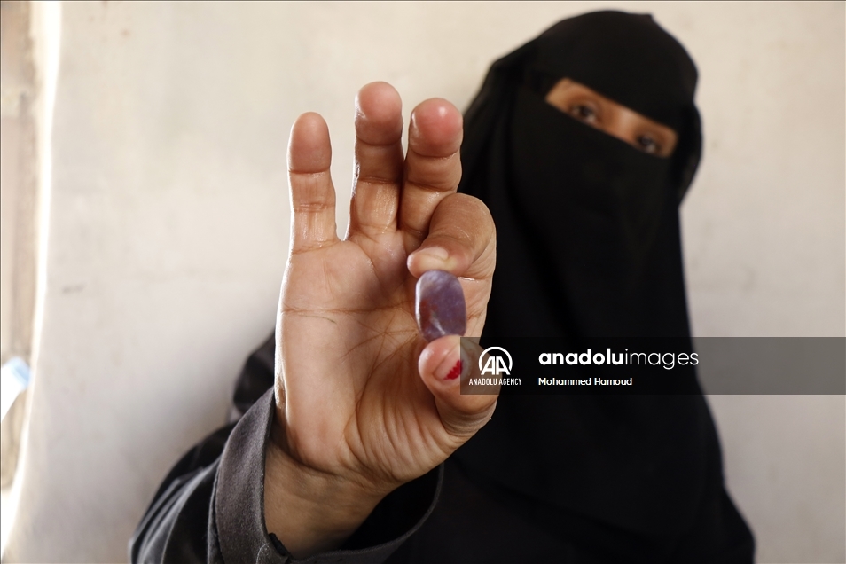 عقيق اليمن.. صناعة تواجه الحرب والمنافسة والتزييف