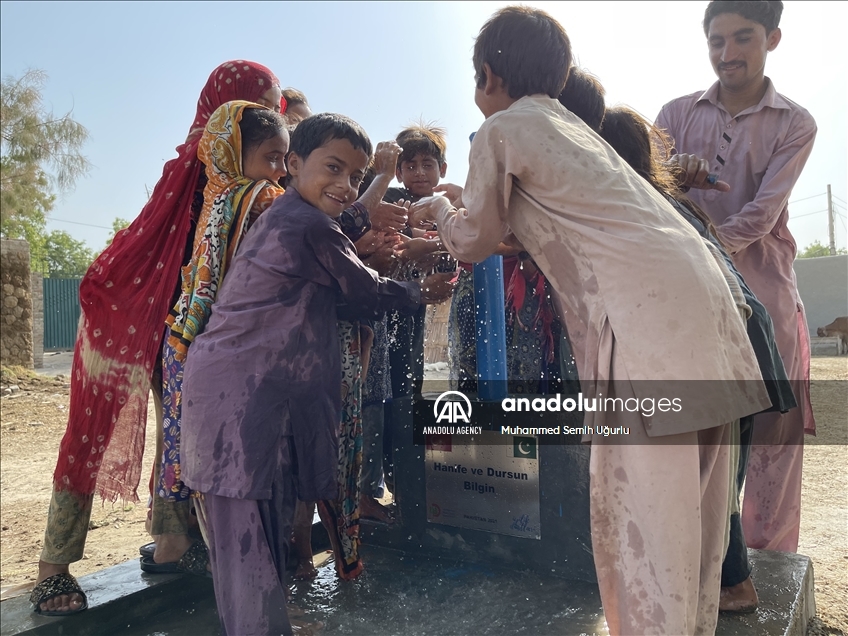 Турецкие благотворители обеспечили питьевой водой жителей востока Пакистана