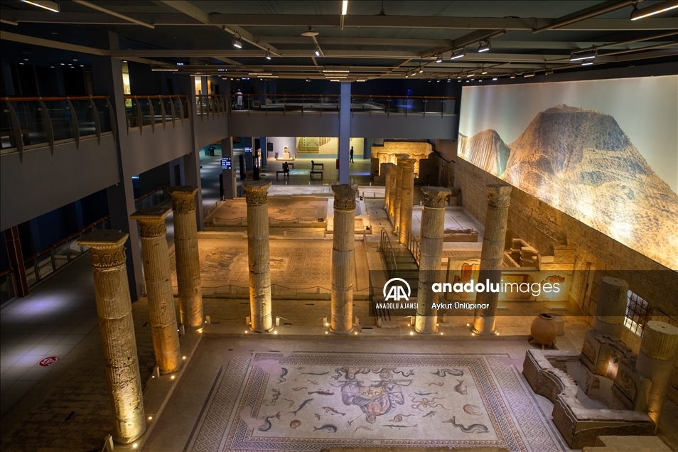Gaziantep'te bulunan dünyanın en büyük mozaik müzelerinden Zeugma Mozaik Müzesi