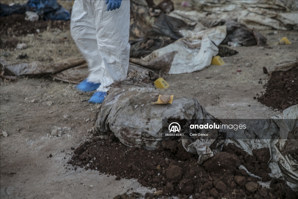 العثور على 35 جثة مجهولة الهوية في عفرين السورية