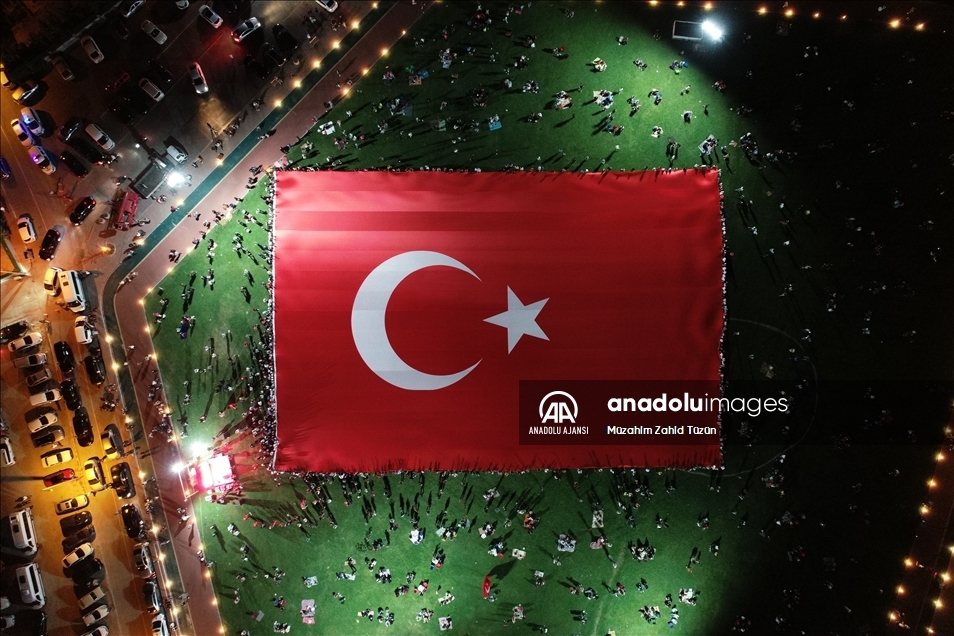 Kayseri'de dev Türk bayrağı açıldı