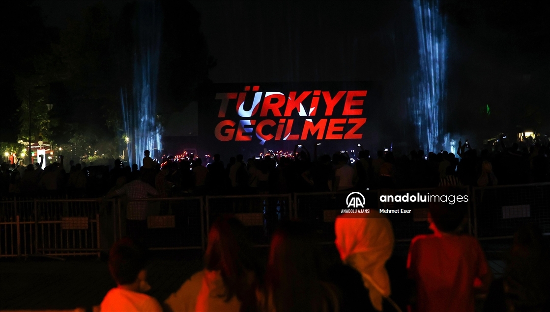 Ayasofya önünde 15 Temmuz gösterisi