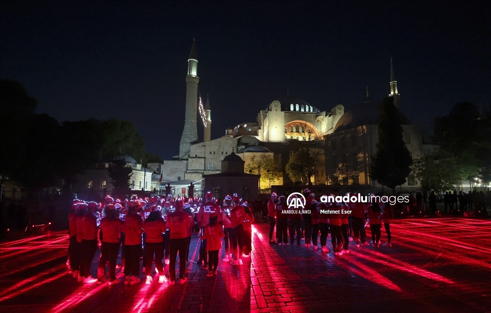 Ayasofya önünde 15 Temmuz gösterisi
