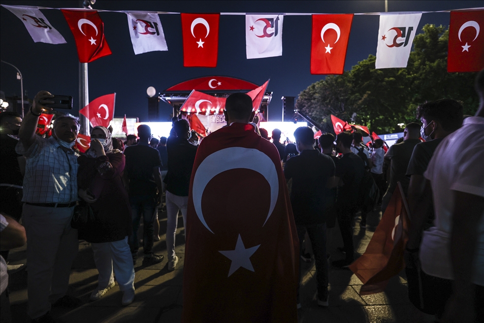 Peringatan Hari Demokrasi dan Persatuan Nasional 15 Juli di Turki