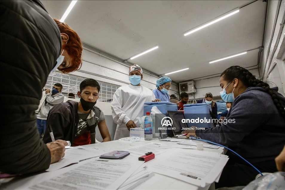 Inmates being vaccinated in Colombia