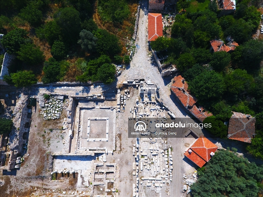 Stratonikeia Antik Kenti'nde bulunan 1600 yıllık mozaikler turizme kazandırılacak