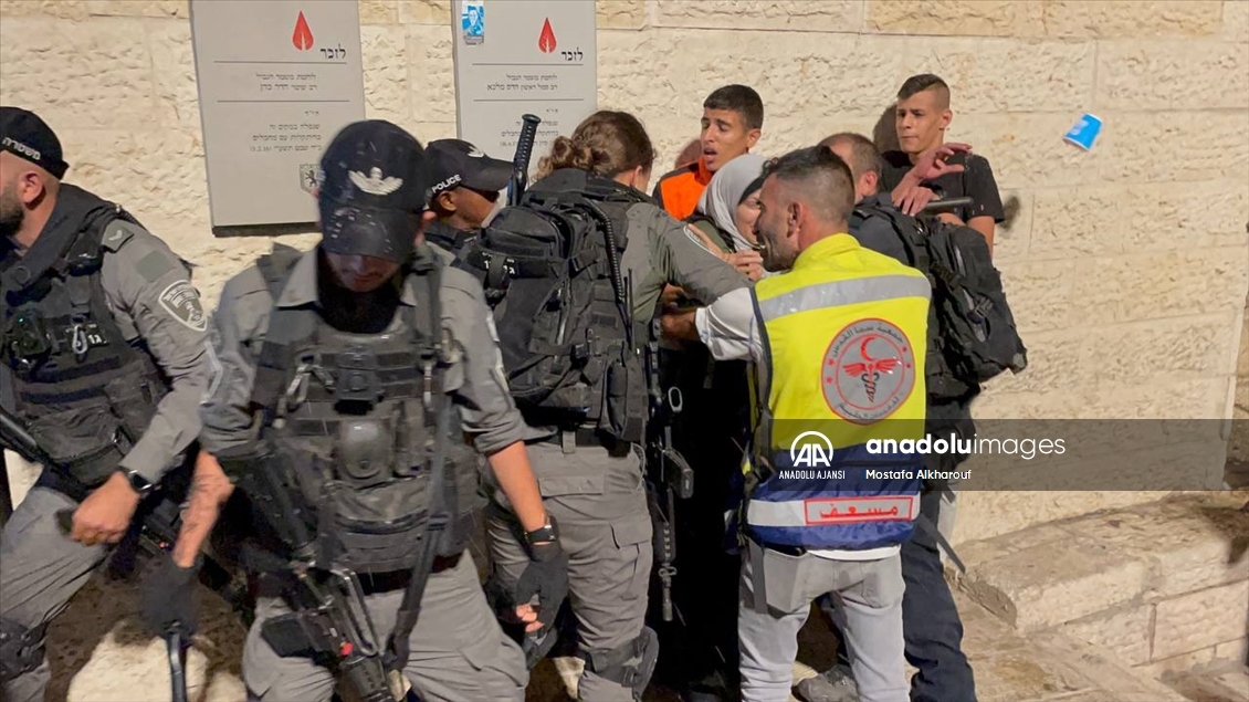 İsrail polisinden Şam Kapısı'nda Filistinlilere saldırı