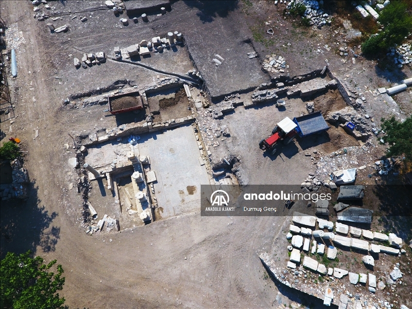 Stratonikeia Antik Kenti'nde bulunan 1600 yıllık mozaikler turizme kazandırılacak