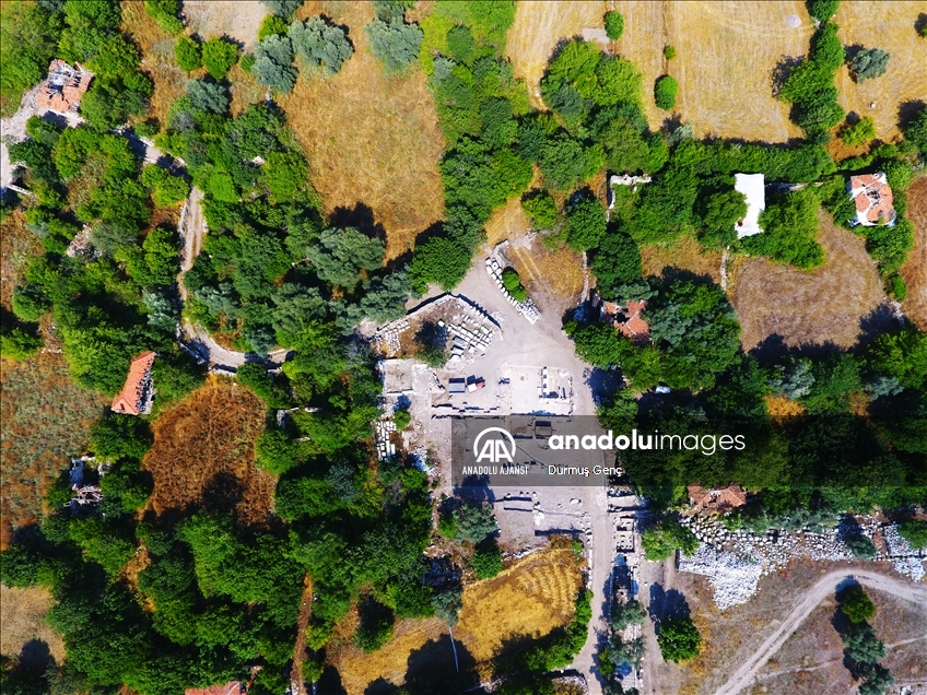 Stratonikeia Antik Kenti'nde bulunan 1600 yıllık mozaikler turizme kazandırılacak