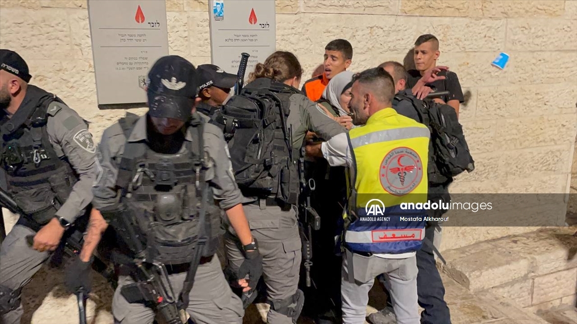 Полиция Израиля применила силу к палестинцам в Иерусалиме
