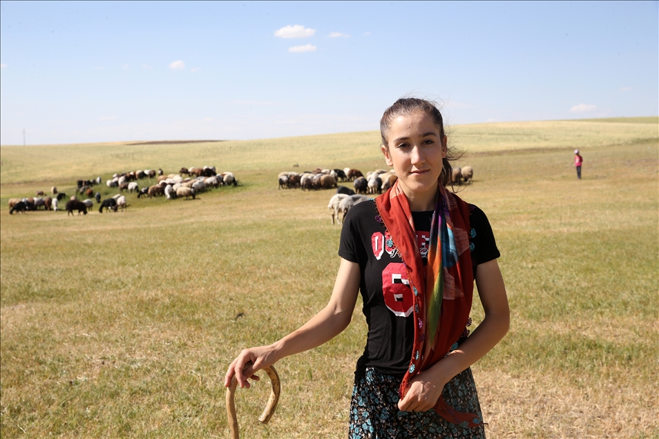 Muşlu milli atletler, antrenmanlarını mahallelerinde de sürdürüyor