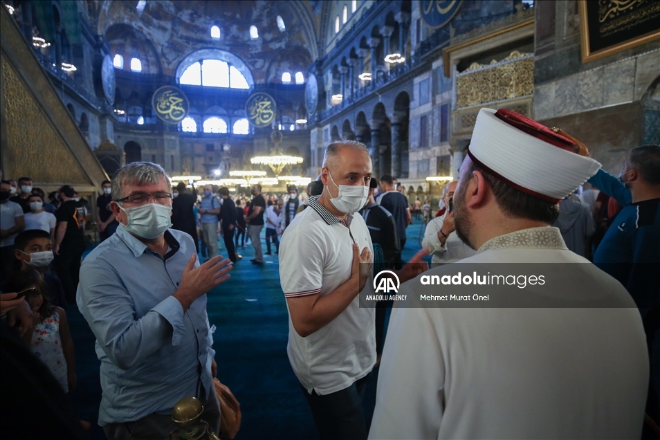حضور گسترده نمازگزاران در مسجد ایاصوفیه استانبول