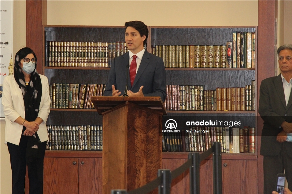 كندا.. ترودو يهنئ المسلمين بعيد الأضحى في مسجد بهاميلتون