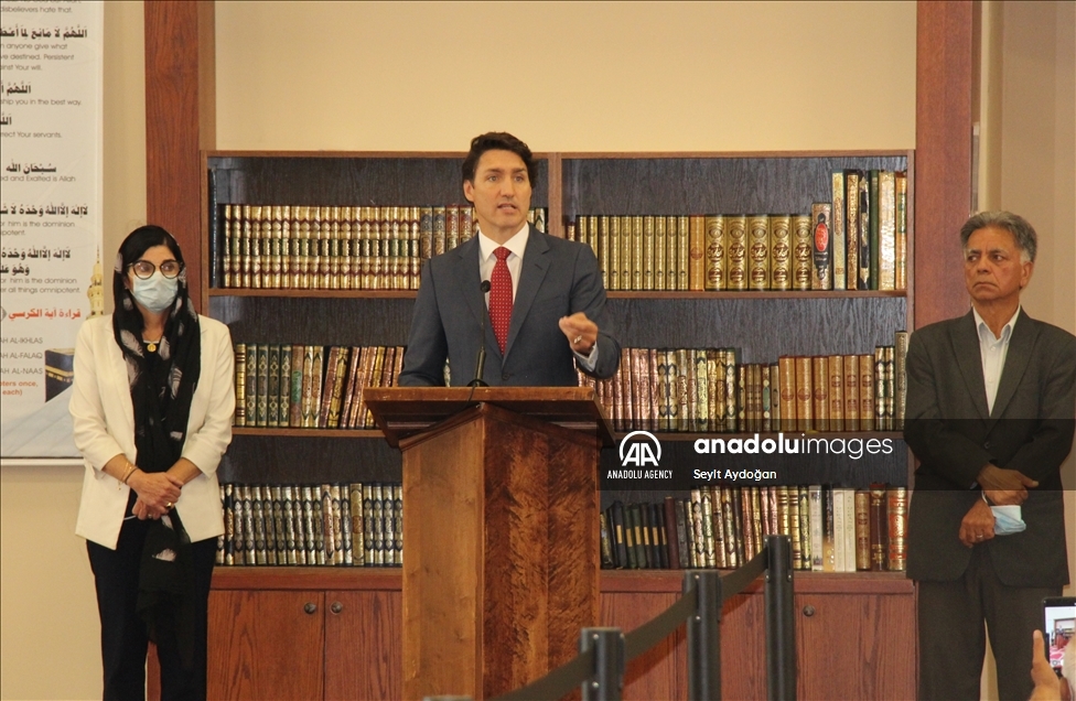 كندا.. ترودو يهنئ المسلمين بعيد الأضحى في مسجد بهاميلتون