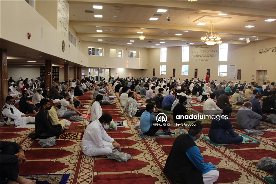 كندا.. ترودو يهنئ المسلمين بعيد الأضحى في مسجد بهاميلتون