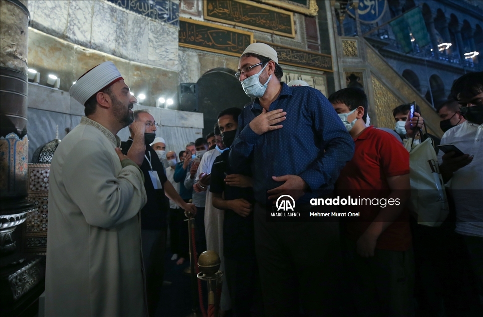 حضور گسترده نمازگزاران در مسجد ایاصوفیه استانبول