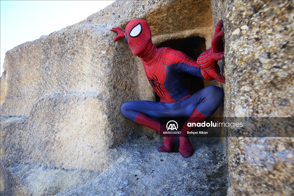 "Spider-Man" Burak Soylu in Cappadocia