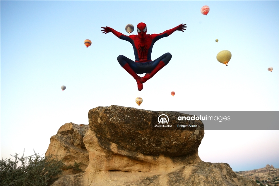 El Spider Man turco se encuentra en Capadocia