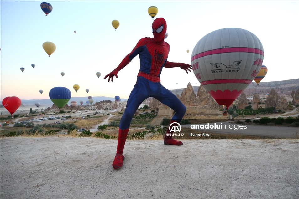 El Spider Man turco se encuentra en Capadocia