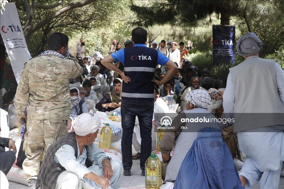 أفغانستان.. مساعدات غذائية تركية لـ 1500 أسرة متضررة من الحرب