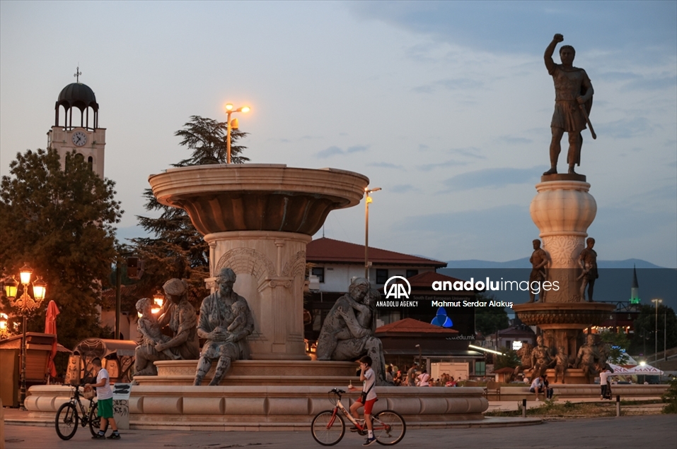 Así luce la Plaza Macedonia, la más grande de Macedonia del Norte