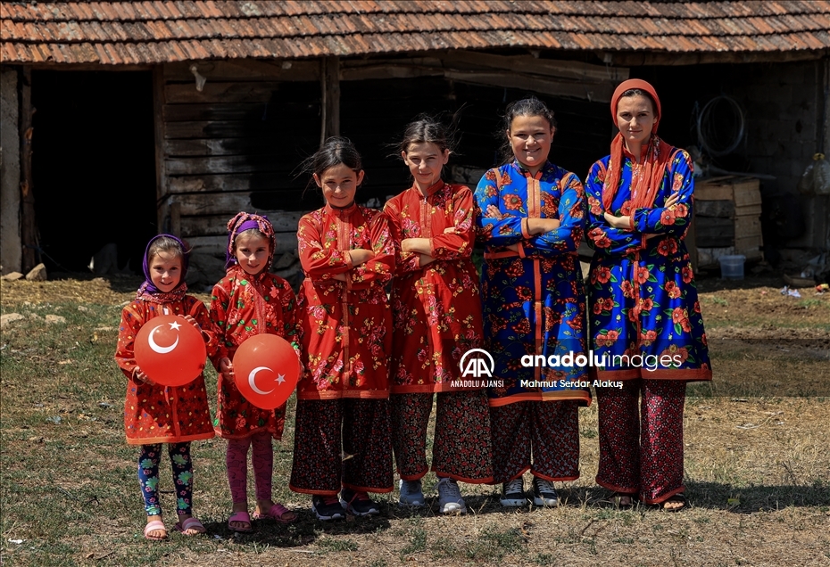 Kuzey Makedonya'nın yüksek kesimlerindeki Türk köylerinde yaşayan yörükler