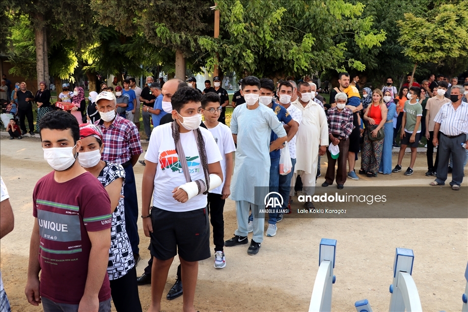 Hatay'ın anavatana katılışının 82'nci yılı 82 metrelik künefeyle kutlandı