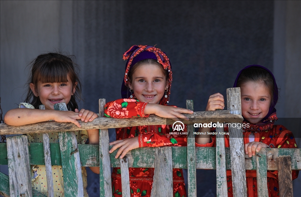 Kuzey Makedonya'nın yüksek kesimlerindeki Türk köylerinde yaşayan yörükler