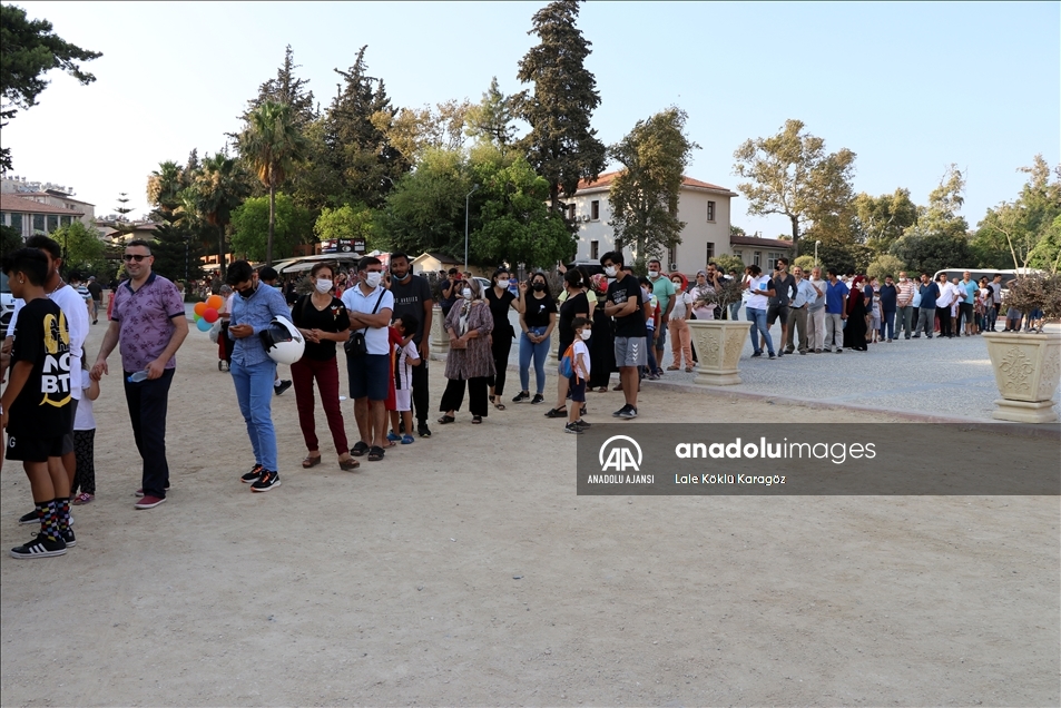 Hatay'ın anavatana katılışının 82'nci yılı 82 metrelik künefeyle kutlandı