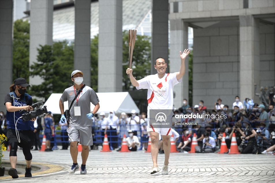 Concluye la última etapa del relevo de la antorcha olímpica en Tokio, Japón