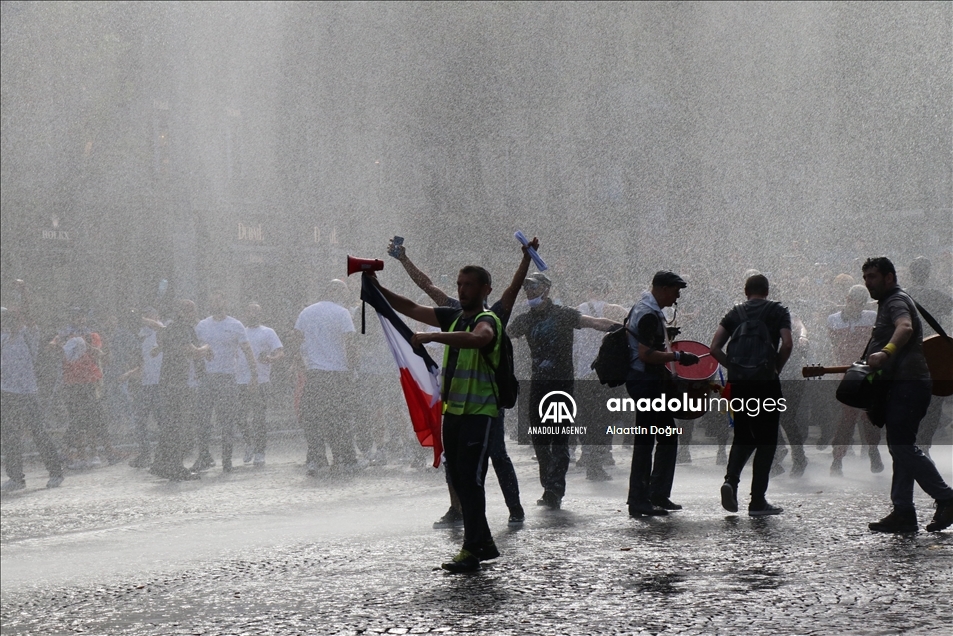 Anti-vaccine, health pass protests continue across France