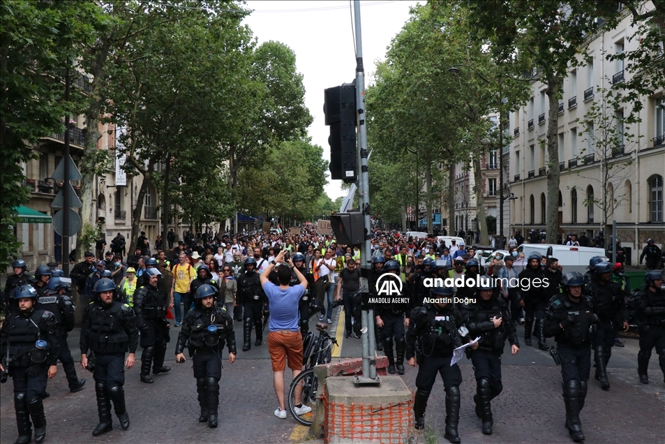 Anti-vaccine, health pass protests continue across France