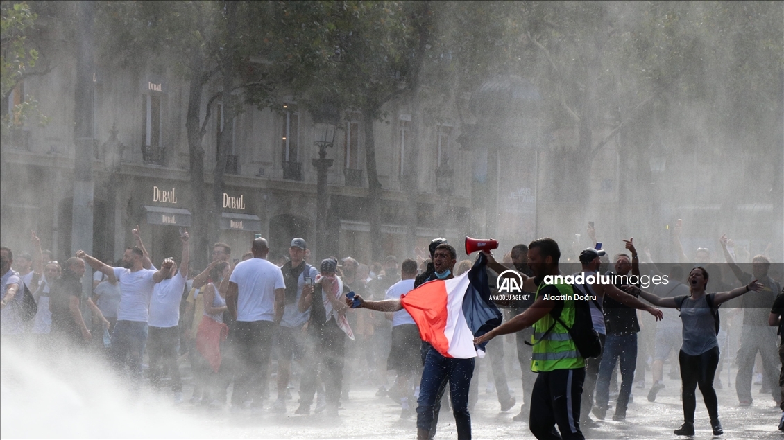 Anti-vaccine protests continue across France