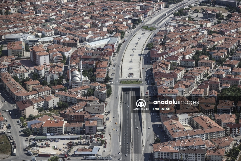 Bayram tatili sonrası dönüş trafiği havadan ve karadan denetlendi