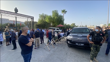 Soldiers deployed at parliament did not allow Tunisian Parliament Speaker Rached Ghannouchi and accompanying lawmakers to enter the building after president suspended the parliament