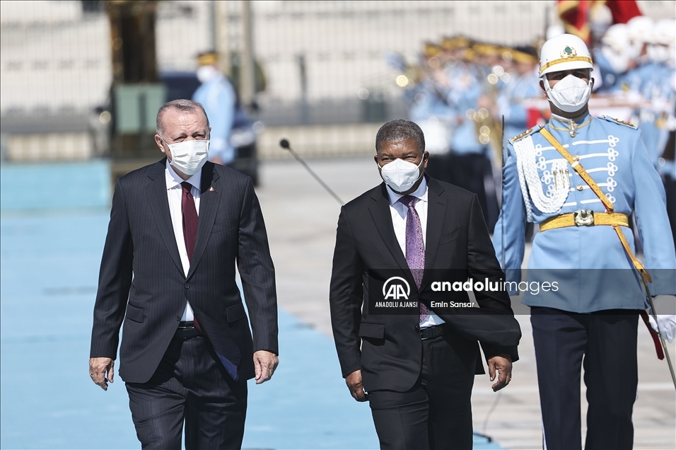 Cumhurbaşkanı Erdoğan, Angola Cumhurbaşkanı Lourenço'yu resmi törenle karşıladı