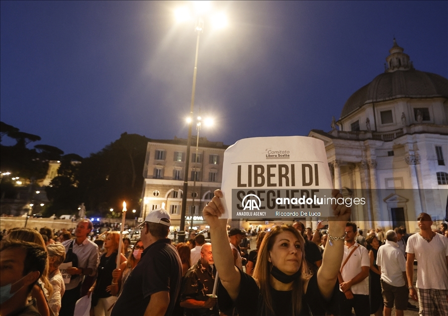 Italie/Covid-19: de nouvelles manifestations contre le "passeport vert"