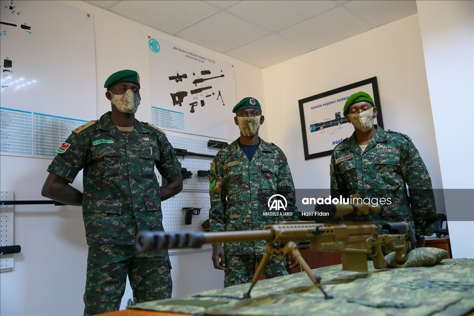 Dost ve kardeş ülke askerleri Foça'da "komando" oluyor