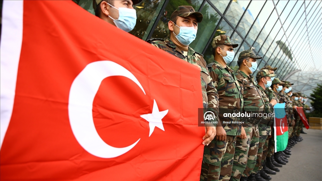 Azerbaycanlı ekipler, orman yangınlarıyla mücadeleye destek için Türkiye'ye hareket etti