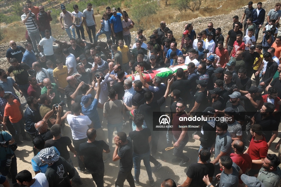 الضفة.. تشييع جثمان فلسطيني قتله الجيش الإسرائيلي