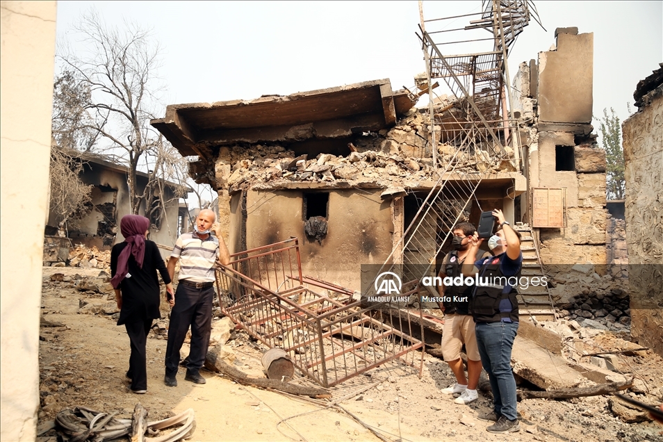 Alanya'daki orman yangınları kontrol altına alınmaya çalışılıyor