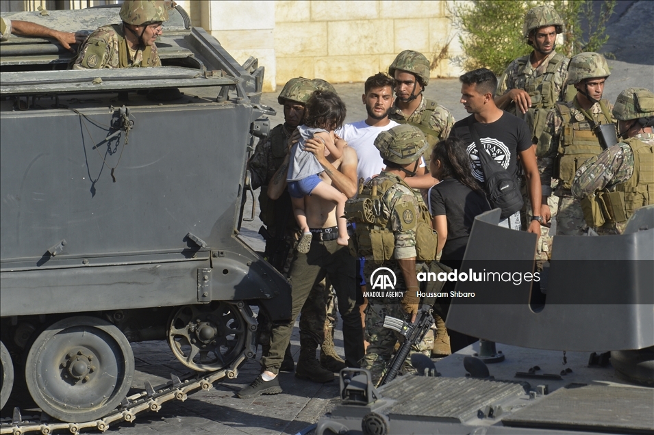 لبنان.. قتيلان باشتباكات بين عشائر عربية ومقربين من "حزب الله"