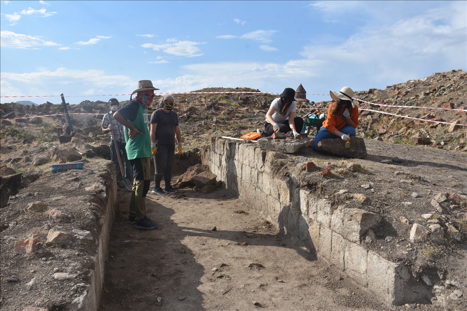 Ani Ören Yeri'nde kazı ve restorasyon çalışması sürüyor