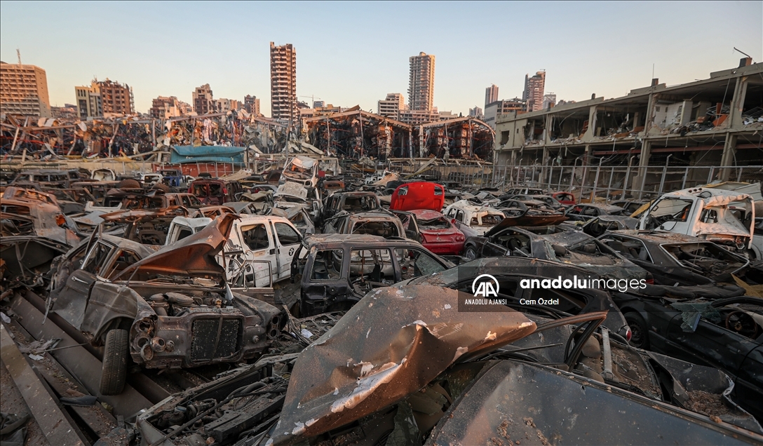 Beyrut Limanı'nda bir yıl önce meydana gelen patlama