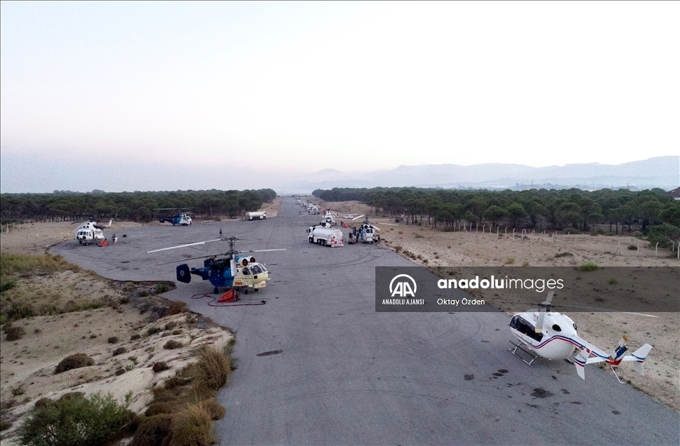 Hava araçları yangınları söndürmek için sabahın ilk ışıklarıyla havalanıp gün batımında piste dönüyor