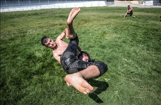 Turquie : Les descendants de Mehmet Pehlivan se préparent pour le tournoi de lutte de Kurtdereli/Balikesir